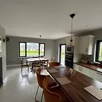 Carhan House - 度假居 *